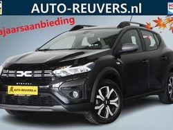 Zwart Gebruikt 2023 Dacia Sandero Extreme Hatchback | € 17.850 (Eerlijke prijs)