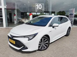 Wit Gebruikt 2021 Toyota Corolla Stationwagen | € 23.495 (Eerlijke prijs)