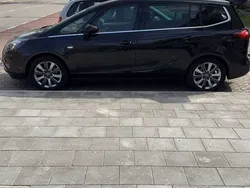 Zwart Gebruikt 2015 Opel Zafira Tourer MPV | € 3.500 (Goede deal)