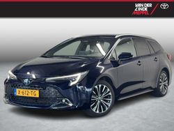 Blauw Gebruikt 2024 Toyota Corolla Edition Stationwagen | € 32.950 (Iets duurder)