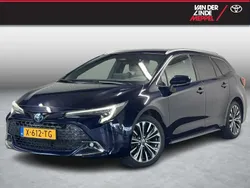 Blauw Gebruikt 2024 Toyota Corolla Edition Stationwagen | € 33.450 (Iets duurder)