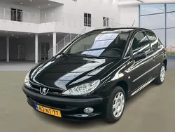 Zwart Gebruikt 2004 Peugeot 206 Hatchback | € 2.395 (Eerlijke prijs)