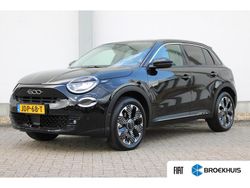 Zwart Gebruikt 2024 Fiat 600 La Prima SUV | € 26.395 (Duur)
