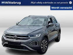 Grijs Gebruikt 2022 VW T-Roc Style SUV | € 25.450 (Eerlijke prijs)