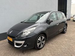 Grijs Gebruikt 2011 Renault Scénic III Bose Edition MPV | € 7.750 (Eerlijke prijs)