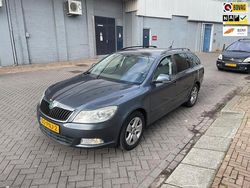 Grijs Gebruikt 2011 Skoda Octavia Business Line Stationwagen | € 3.950 (Eerlijke prijs)