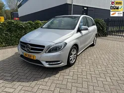 Grijs Gebruikt 2013 Mercedes B180 Ambition MPV | € 11.750 (Goede deal)