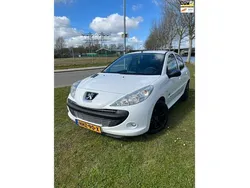 Wit Gebruikt 2012 Peugeot 206+ Sport Hatchback | € 3.250 (Eerlijke prijs)