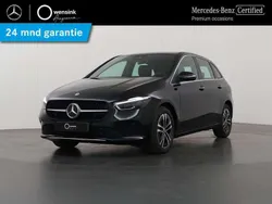 Zwart, metallic lak Gebruikt 2024 Mercedes B250e Luxury MPV | € 41.850 (Duur)