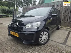Zwart Gebruikt 2017 VW up! move up! Hatchback | € 3.999 (Goede deal)