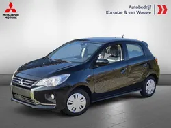 Zwart metallic Nieuw 2025 Mitsubishi Space Star Active Hatchback | € 18.949 (Eerlijke prijs)