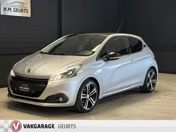 Zilver Gebruikt 2018 Peugeot 208 GT-line Hatchback | € 11.750 (Eerlijke prijs)