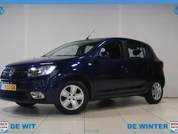 Blauw Gebruikt 2019 Dacia Sandero Lauréate Hatchback | € 8.750 (Eerlijke prijs)
