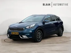 Blauw Gebruikt 2017 Kia Niro First Edition SUV | € 17.990 (Goede deal)