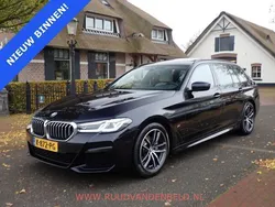 Zwart, metallic lak Gebruikt 2021 BMW 520 Shadowline Stationwagen | € 35.900 (Iets duurder)