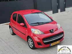 Rood Gebruikt 2010 Peugeot 107 Hatchback | € 5.299 (Eerlijke prijs)