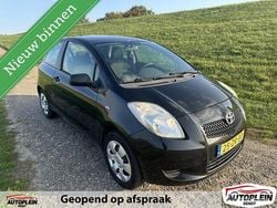 Zwart Gebruikt 2008 Toyota Yaris Hatchback | € 2.650 (Eerlijke prijs)