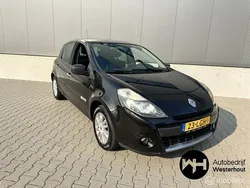 Zwart Gebruikt 2010 Renault Clio II Collection Hatchback | € 1.595 (Goede deal)