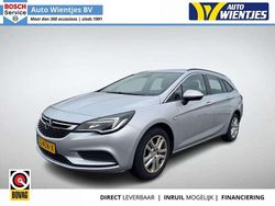 Grijs Gebruikt 2018 Opel Astra Business Stationwagen | € 5.950 (Iets duurder)