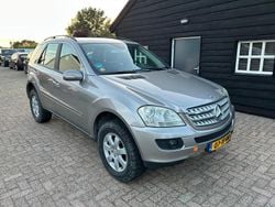Grijs, metallic lak Gebruikt 2006 Mercedes 280 Stationwagen | € 4.850 (Super prijs)