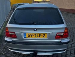 Zilver Gebruikt 2002 BMW 318 Executive Stationwagen | € 2.500 (Iets duurder)
