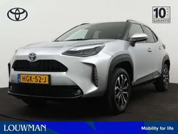 Grijs, metallic lak Gebruikt 2024 Toyota Yaris Cross Limited SUV | € 29.445 (Eerlijke prijs)