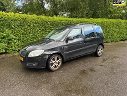 Zwart, metallic lak Gebruikt 2009 Skoda Roomster Dynamic Stationwagen | € 1.950 (Eerlijke prijs)