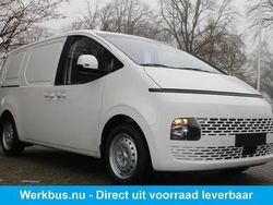 Wit Nieuw 2024 Hyundai Staria Van | € 27.950