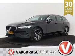 Zwart, metallic lak Gebruikt 2019 Volvo V60 Momentum Stationwagen | € 24.199 (Eerlijke prijs)