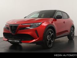 Rood Nieuw 2025 Alfa Romeo Junior Edizione Speciale SUV | € 40.840 (Iets duurder)