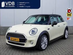 Wit Gebruikt 2018 Mini Cooper Chili Hatchback | € 17.490 (Eerlijke prijs)