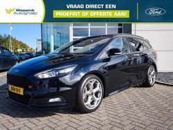 Zwart Gebruikt 2017 Ford Focus Performance Edition Stationwagen | € 20.940 (Iets duurder)