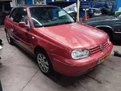 Rood Gebruikt 2001 VW Golf Cabriolet Highline Cabriolet | € 500 (Super prijs)