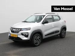 Grijs Gebruikt 2023 Dacia Spring Essentiel Hatchback | € 13.440 (Eerlijke prijs)