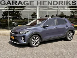 Blauw, metallic lak Gebruikt 2022 Kia Stonic GT-Line SUV | € 15.845 (Super prijs)