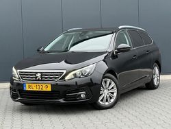 Zwart Gebruikt 2018 Peugeot 308 Premium Stationwagen | € 8.490 (Goede deal)