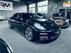 Zwart Gebruikt 2013 Porsche Panamera Sedan | € 28.250