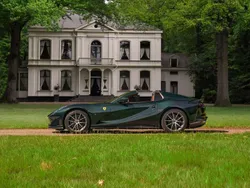 Groen Gebruikt 2023 Ferrari 812 Cabriolet | € 475.000 (Goede deal)