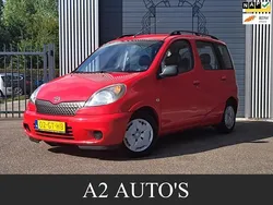Rood Gebruikt 2001 Toyota Yaris Verso Luna MPV | € 2.350 (Eerlijke prijs)
