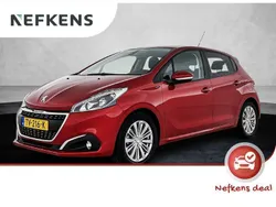 Rood Gebruikt 2018 Peugeot 208 Signature Sky Hatchback | € 10.925 (Eerlijke prijs)