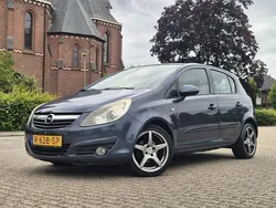 Blauw Gebruikt 2008 Opel Corsa Cosmo Hatchback | € 2.499 (Eerlijke prijs)