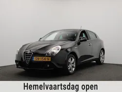 Zwart Gebruikt 2011 Alfa Romeo Giulietta Progression Hatchback | € 8.900 (Eerlijke prijs)