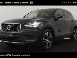 Zwart Gebruikt 2021 Volvo XC40 Inscription SUV | € 32.890 (Eerlijke prijs)