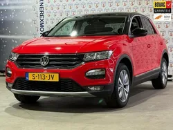 Rood Gebruikt 2019 VW T-Roc Style SUV | € 20.945 (Goede deal)