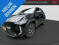 Zwart Gebruikt 2023 Toyota Yaris Cross Edition SUV | € 28.450 (Eerlijke prijs)