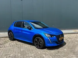 Blauw Gebruikt 2021 Peugeot e-208 GT Hatchback | € 14.950 (Goede deal)