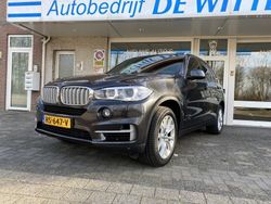 Grijs, metallic lak Gebruikt 2015 BMW X5 SUV | € 24.450 (Goede deal)