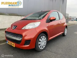 Oranje Gebruikt 2009 Peugeot 107 Hatchback | € 1.400 (Goede deal)