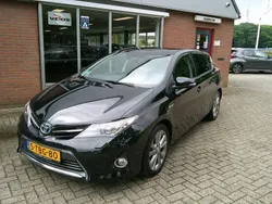 Zwart Gebruikt 2013 Toyota Auris Hatchback | € 10.750 (Eerlijke prijs)
