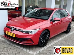 Rood Gebruikt 2024 VW Golf VIII Sportline Hatchback | € 26.445 (Goede deal)